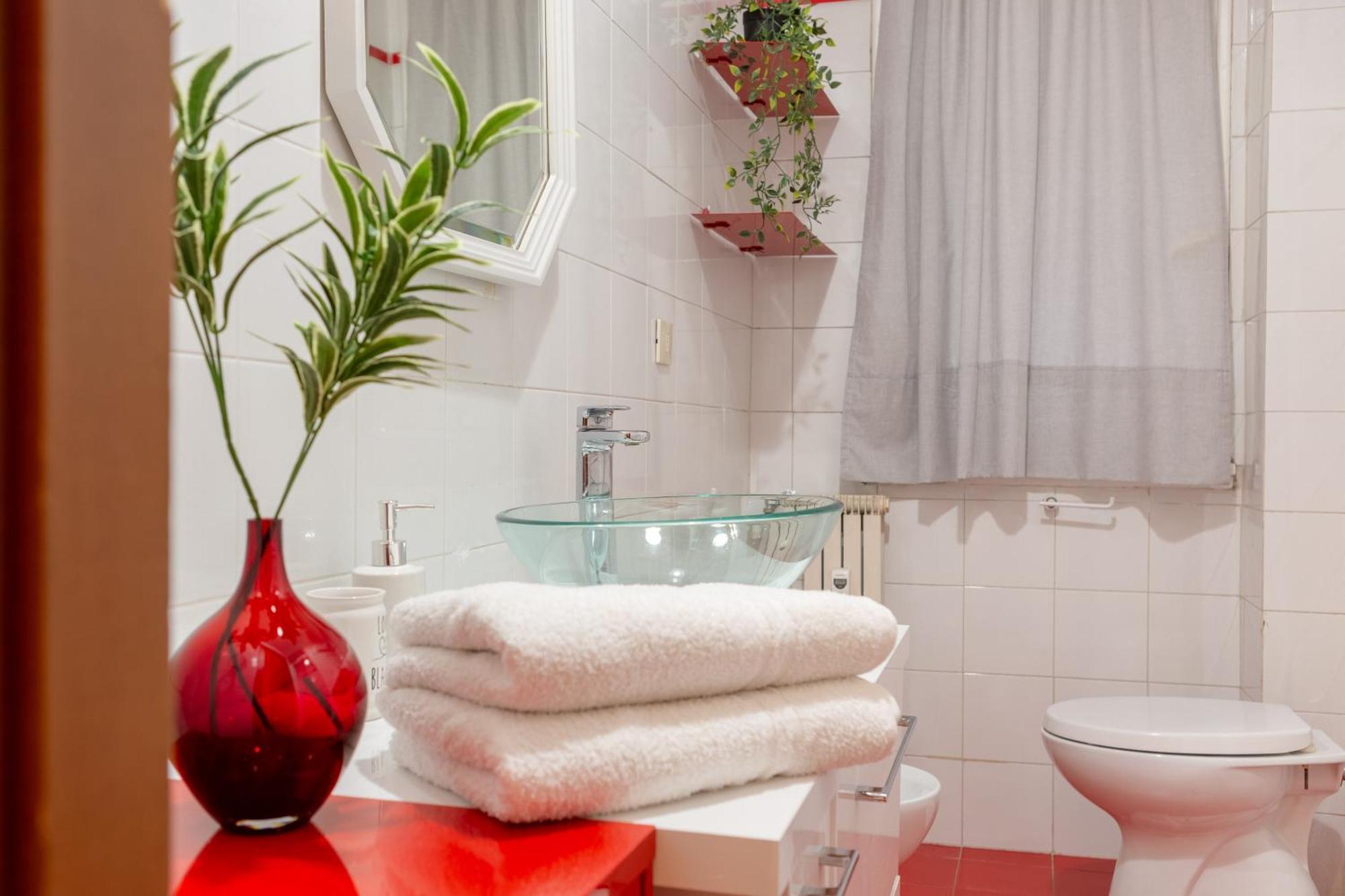 Stanza Comoda E Silenziosa Con Bagno Privato E Area Lavoro E Relax ローマ エクステリア 写真